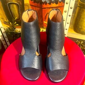 Size 5M Gentle Souls by Kenneth Cole ~ Charlene style